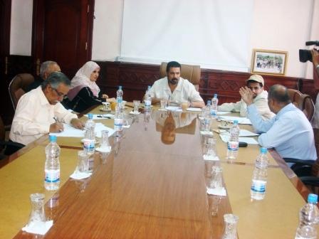 د. الجفري لدى ترؤسه الاجتماع أمس